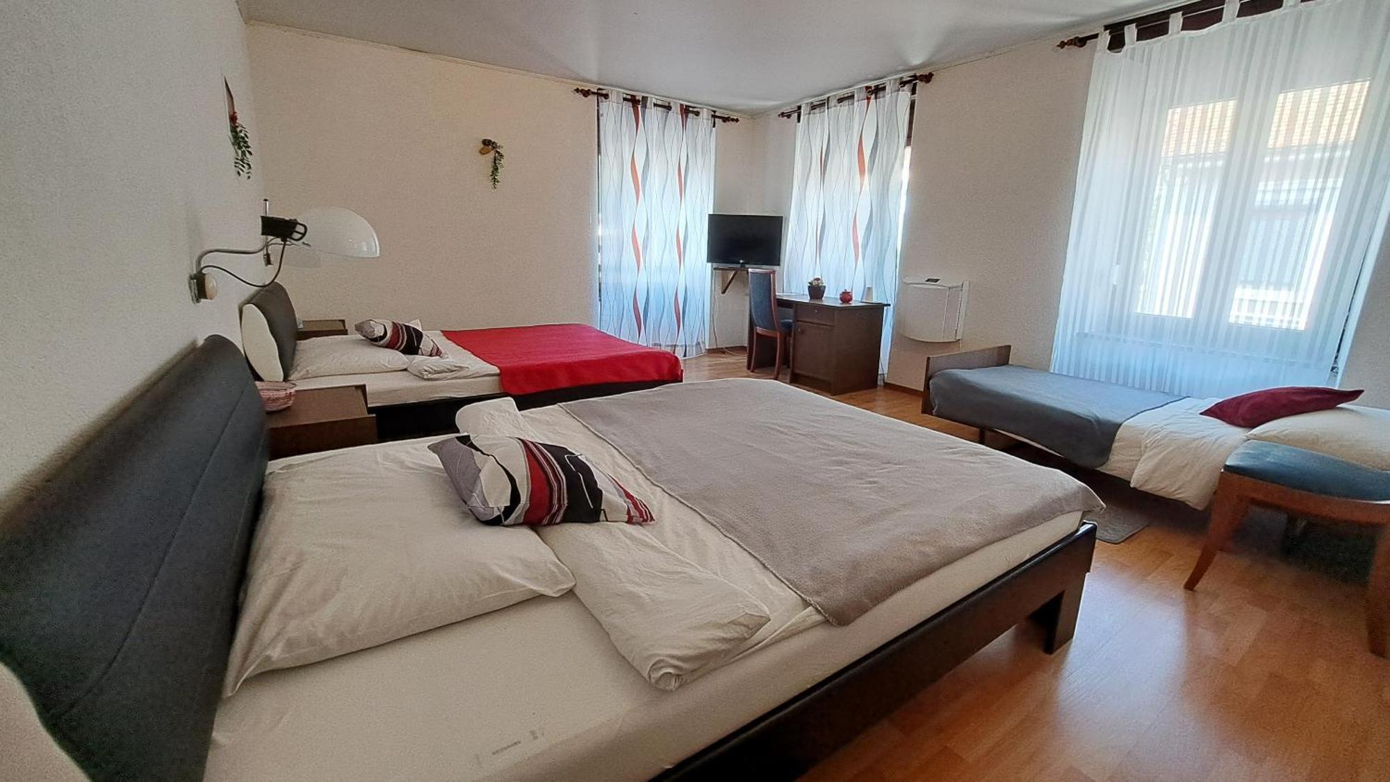 Hotel La Fontaine Saint-Imier Dış mekan fotoğraf