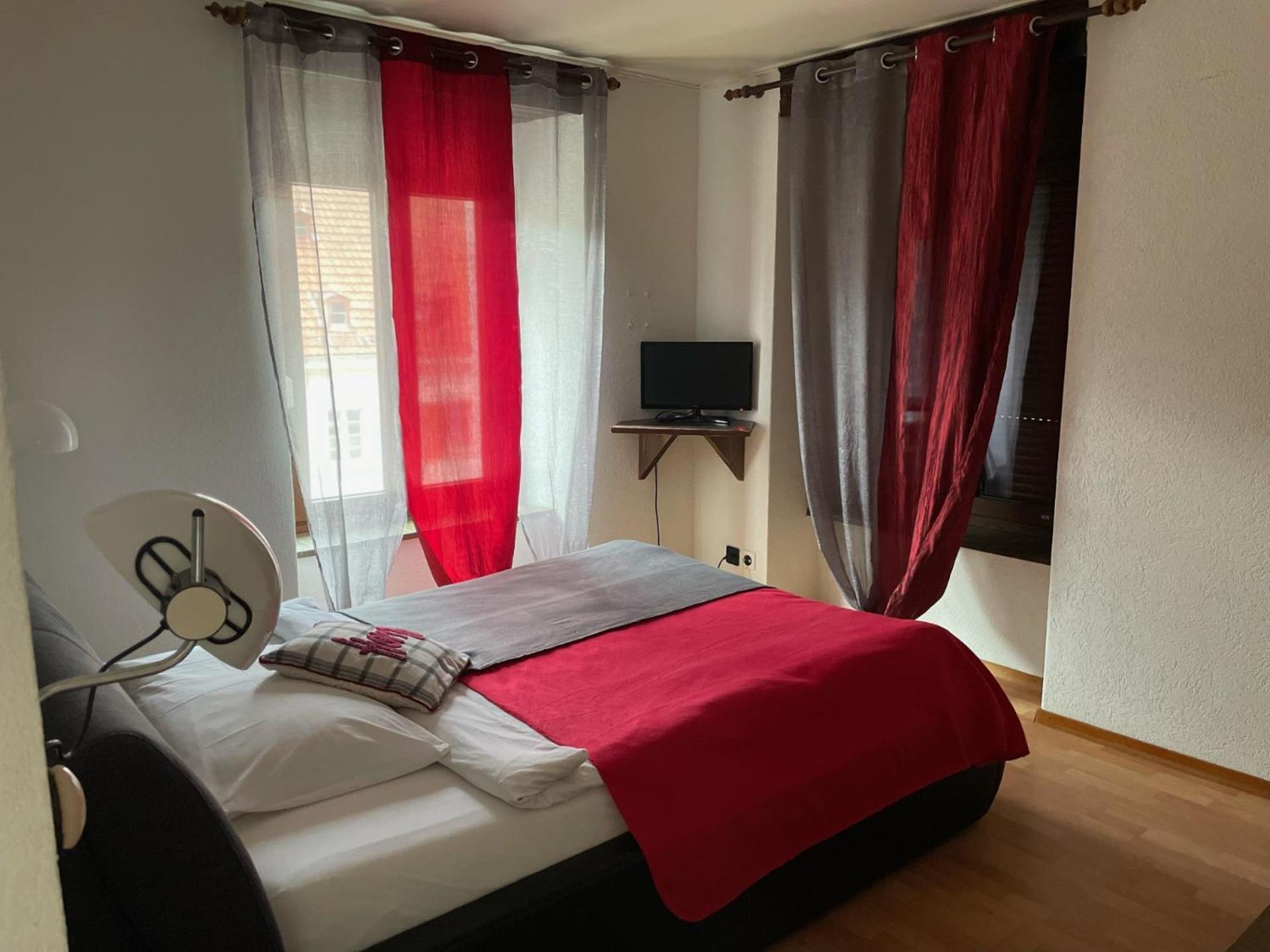 Hotel La Fontaine Saint-Imier Dış mekan fotoğraf